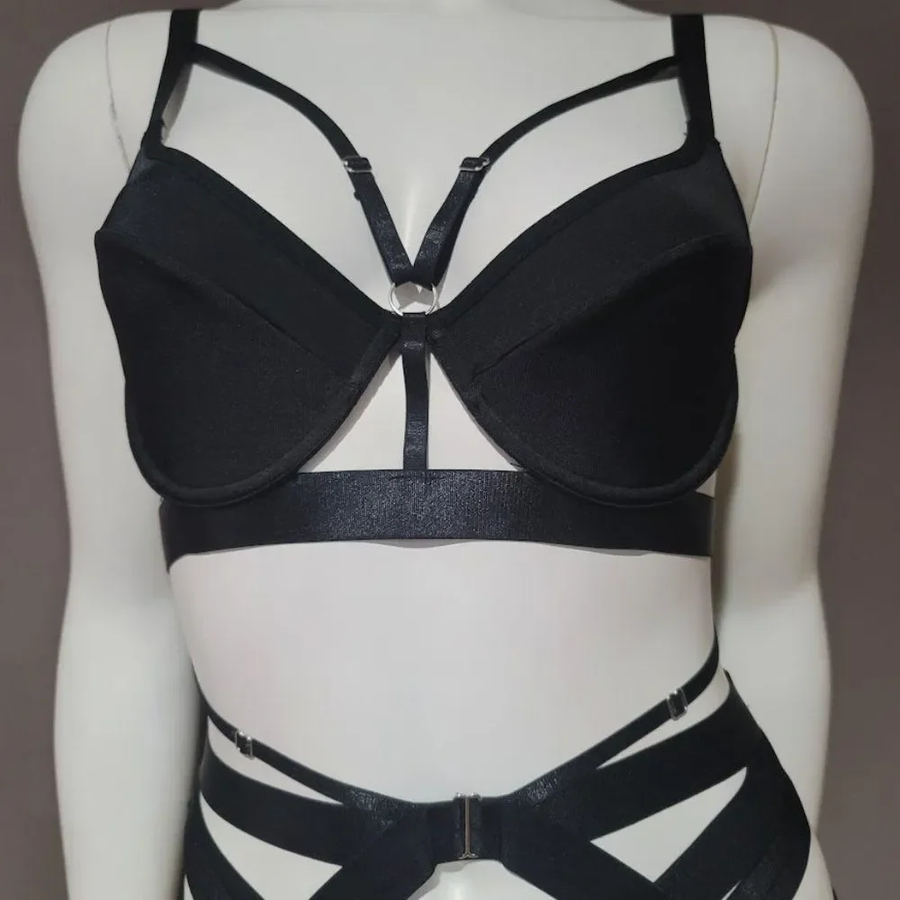 Harness Garter Lingerie Set - Picture 5 of 10